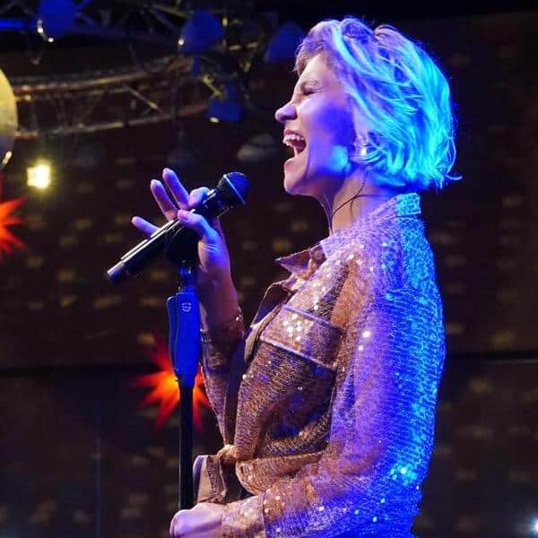 anna-maria-zimmermann-partyschlager-buchen