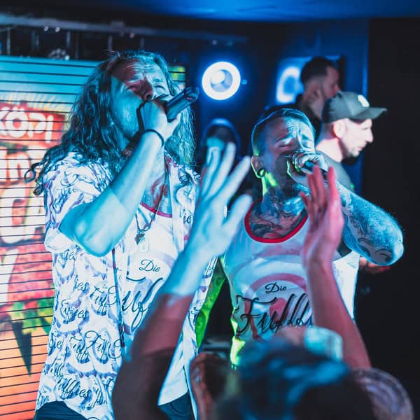 die-fufffies-mallorca-kuenstler-buchen