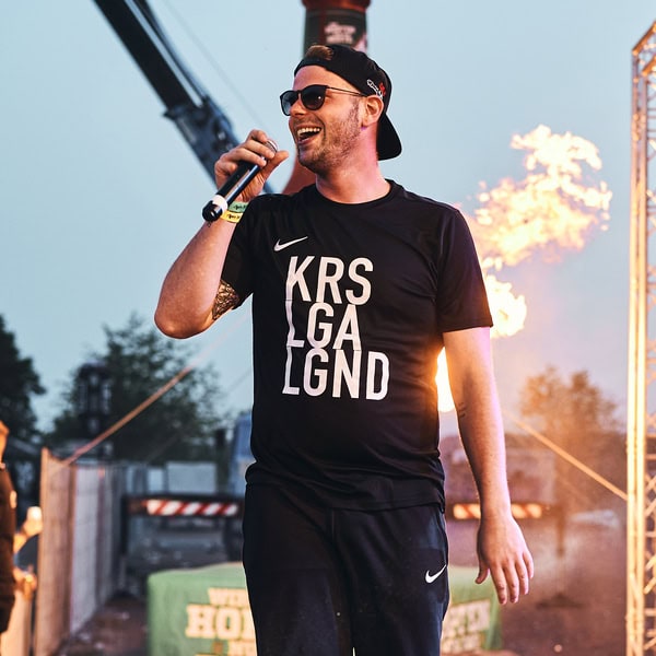 kreisligalegende-kuenstler-buchen-party