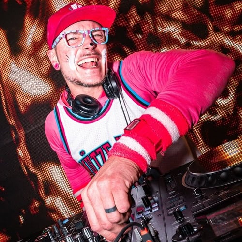 muetze-katze-party-kuenstler-buchen